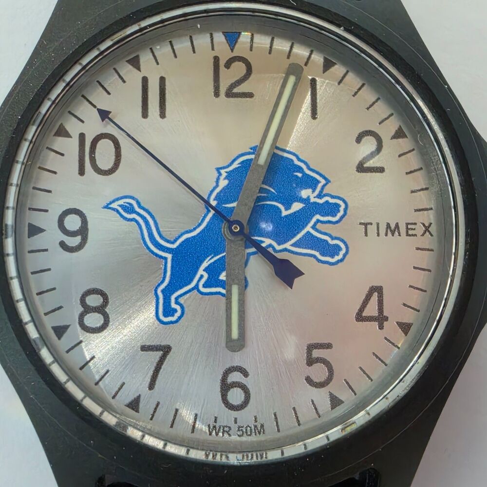 Detroit Lions Color logo Watch, Impact tested resin case, Fast wrap fabric strap
